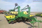 2001 John Deere 1770