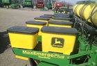 2001 John Deere 1770
