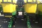 2001 John Deere 1770