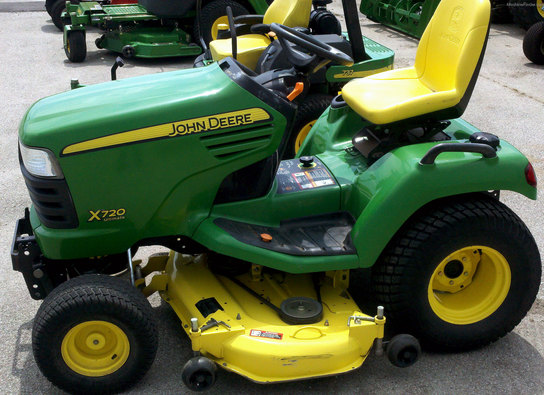 2007 John Deere X720