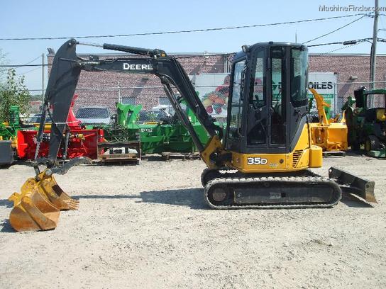 2011 John Deere 35D