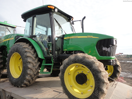 2005 John Deere 5525