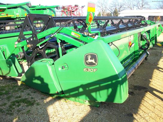 2012 John Deere 630F