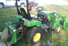 2010 John Deere 2305