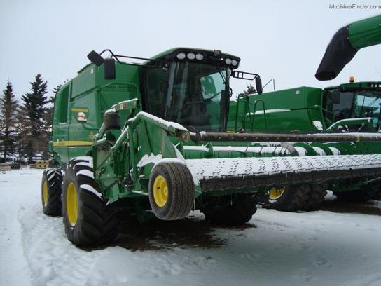 2009 John Deere T670