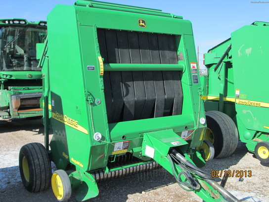 2004 John Deere 567