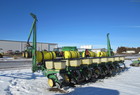  John Deere 7200