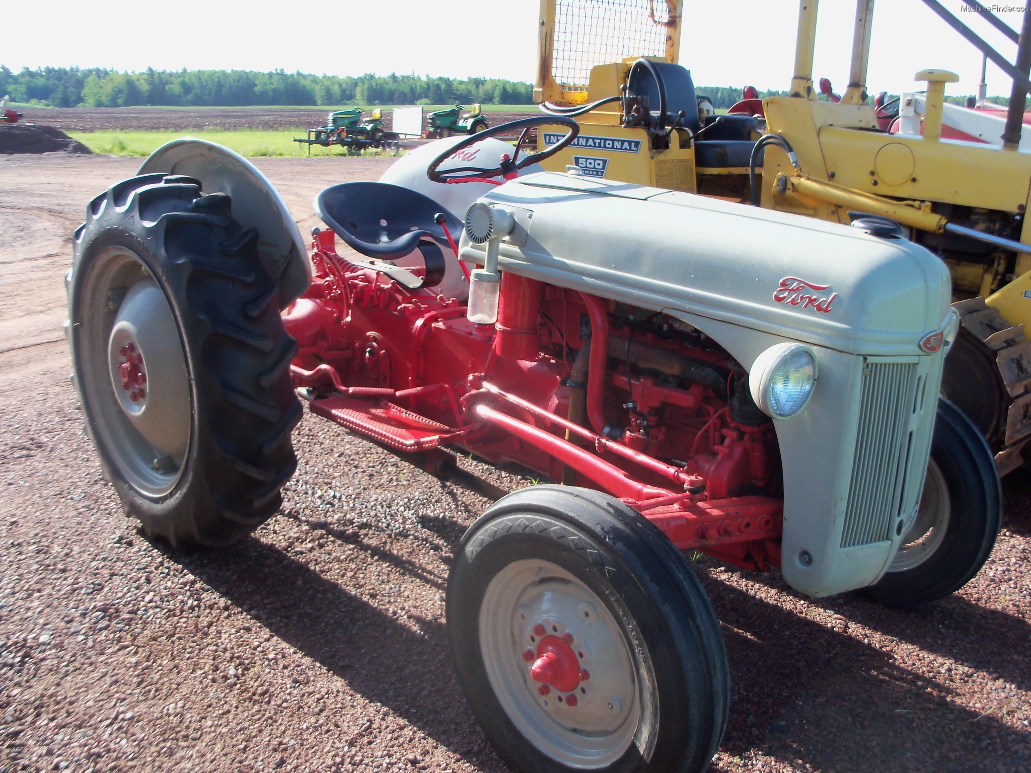 Ford 9N Tractors Compact (140hp.) John Deere MachineFinder