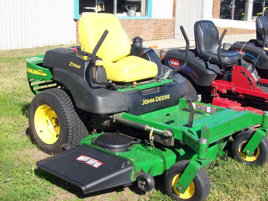 2004 John Deere 757
