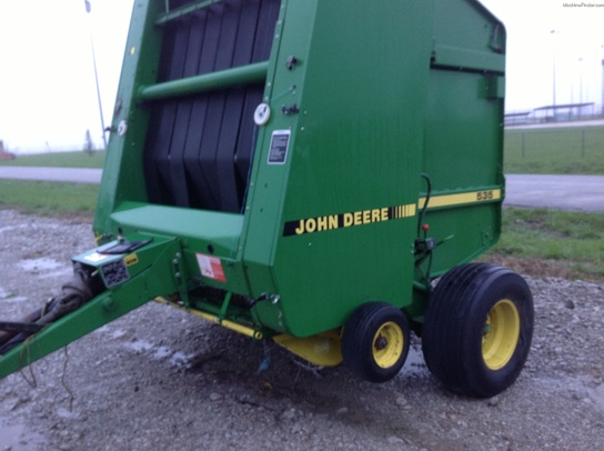 1990 John Deere 535