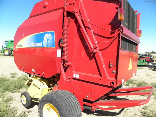2008 New Holland BR7090