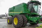 2012 John Deere S690