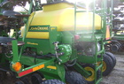 2004 John Deere 1890