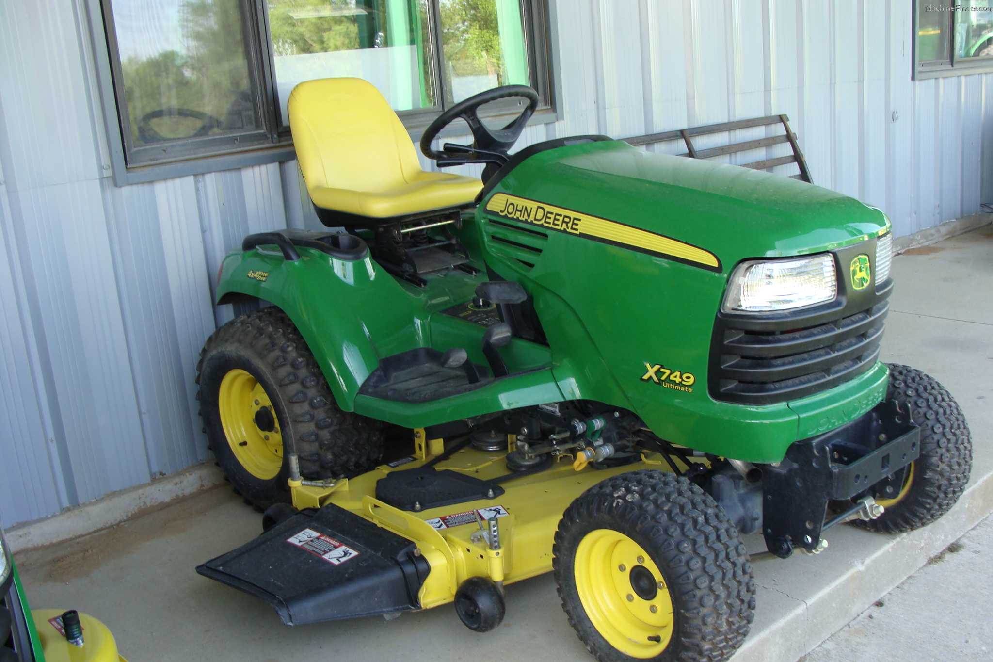 2009 John Deere X749 Lawn & Garden and Commercial Mowing John Deere MachineFinder
