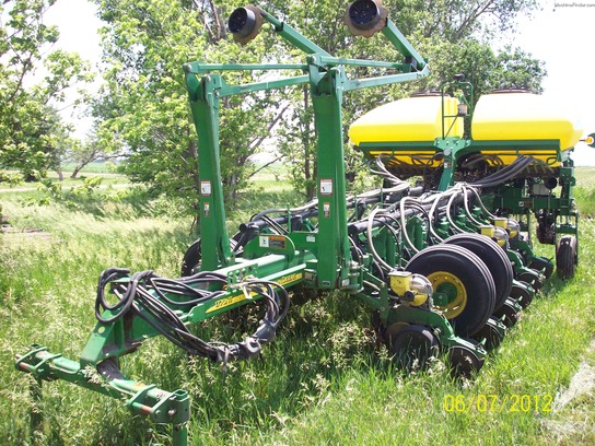 2008 John Deere 1770