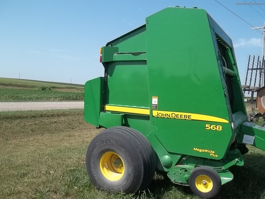2008 John Deere 568