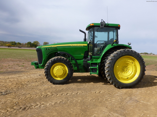 2002 John Deere 8120