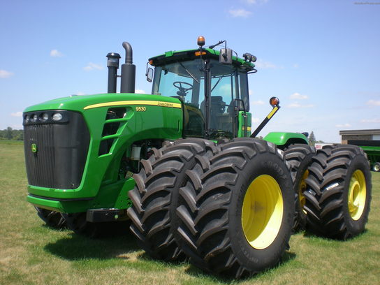 2011 John Deere 9530
