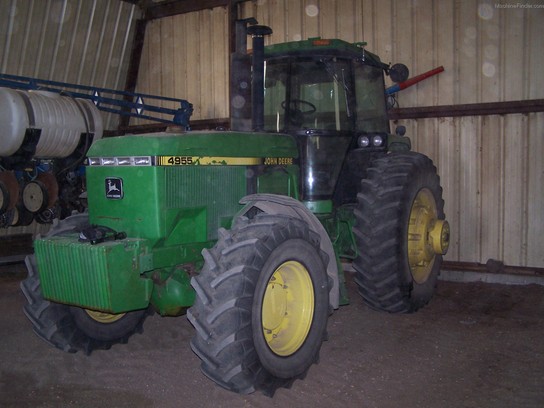 1990 John Deere 4955