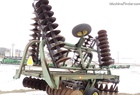  John Deere 235