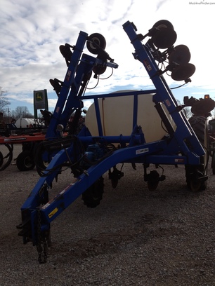 2005 DMI 2800