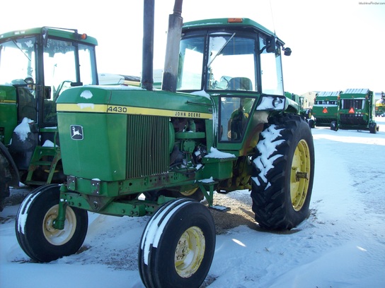 1974 John Deere 4430