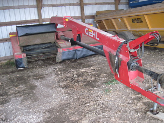 2004 Gehl 2412
