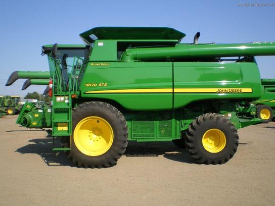 2009 John Deere 9870