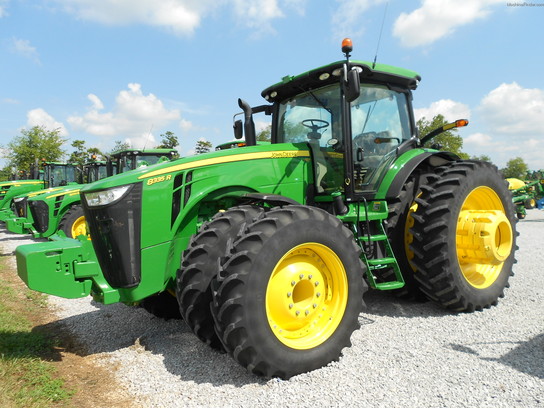 2011 John Deere 8335R