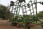 2006 John Deere 2410