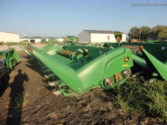 2010 John Deere 608C