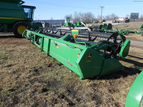 2010 John Deere 635F