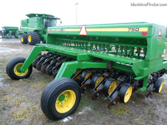 1992 John Deere 750