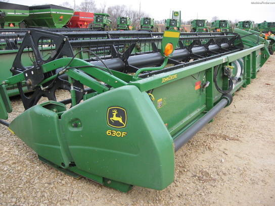 2009 John Deere 630F