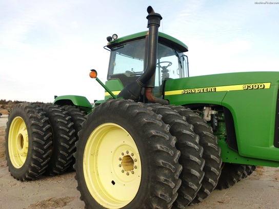 1997 John Deere 9300
