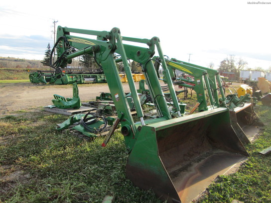  John Deere 741