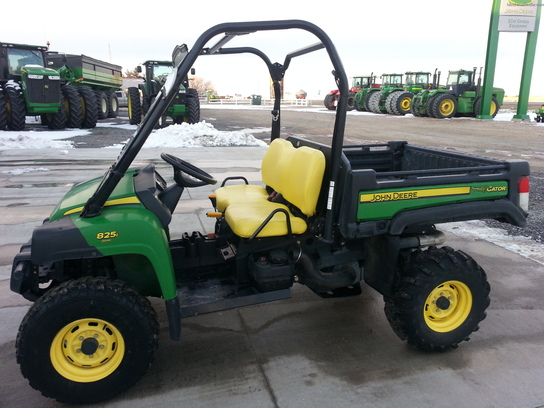  John Deere XUV 825I GREEN