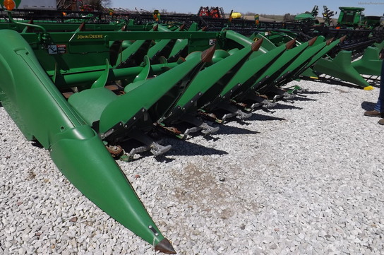  John Deere 606C