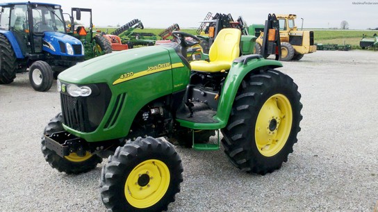2008 John Deere 4320