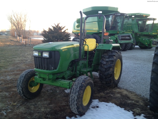 2011 John Deere 5045D
