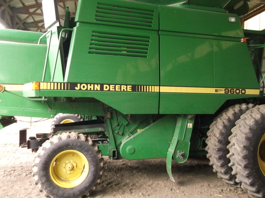 1990 John Deere 9600