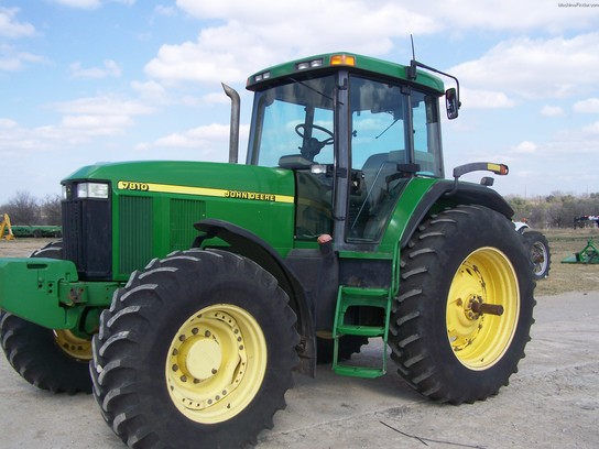 2001 John Deere 7810