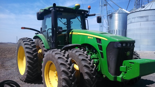 2010 John Deere 8320R