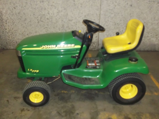  John Deere LX279