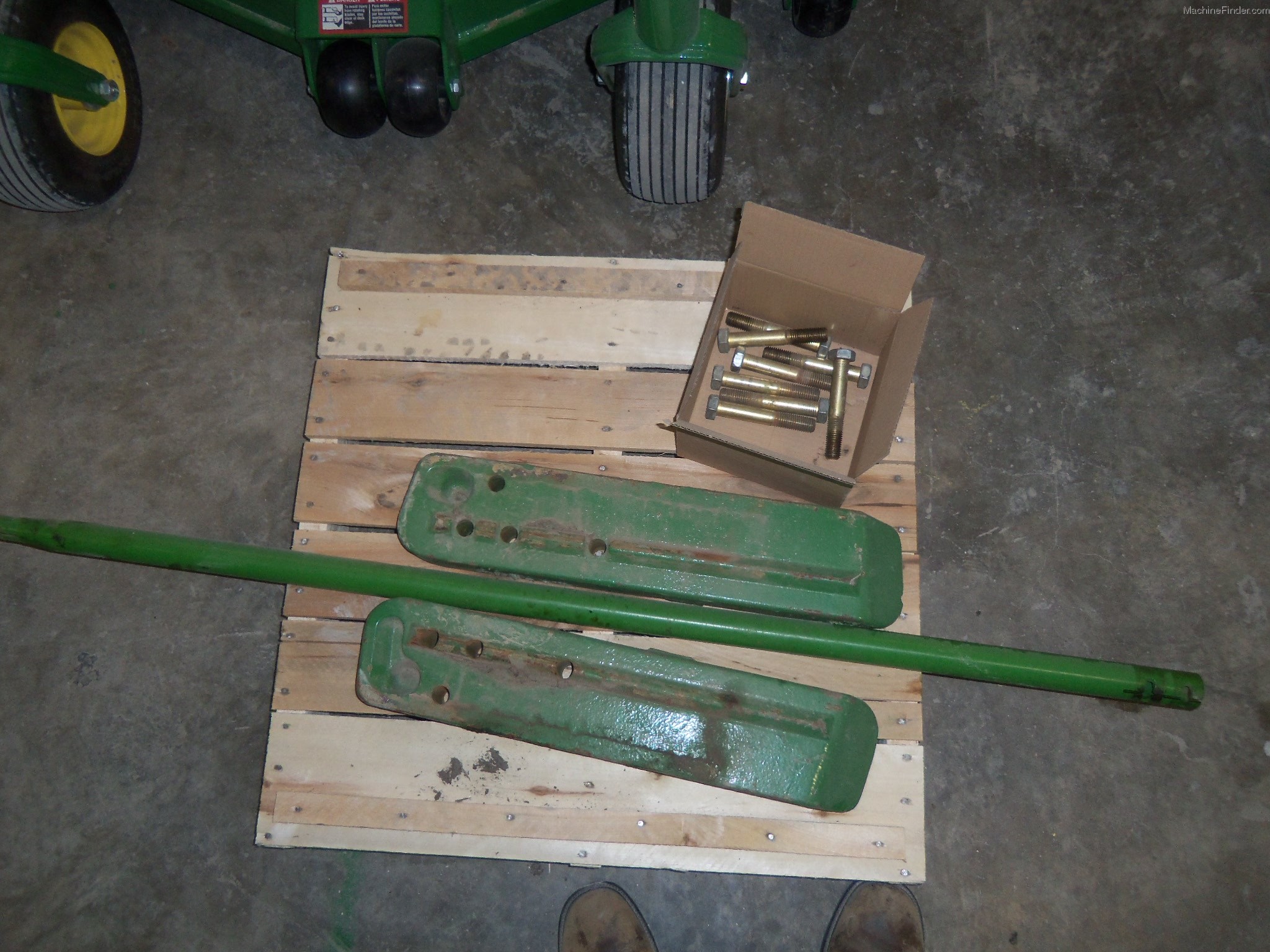 John Deere 2WD AXLE EXTENSIONS 6400 SERIES Tractors Row Crop (+100hp) John Deere MachineFinder