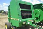 1998 John Deere 566