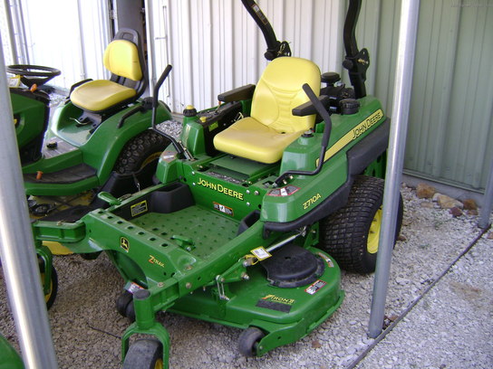 2011 John Deere Z710A