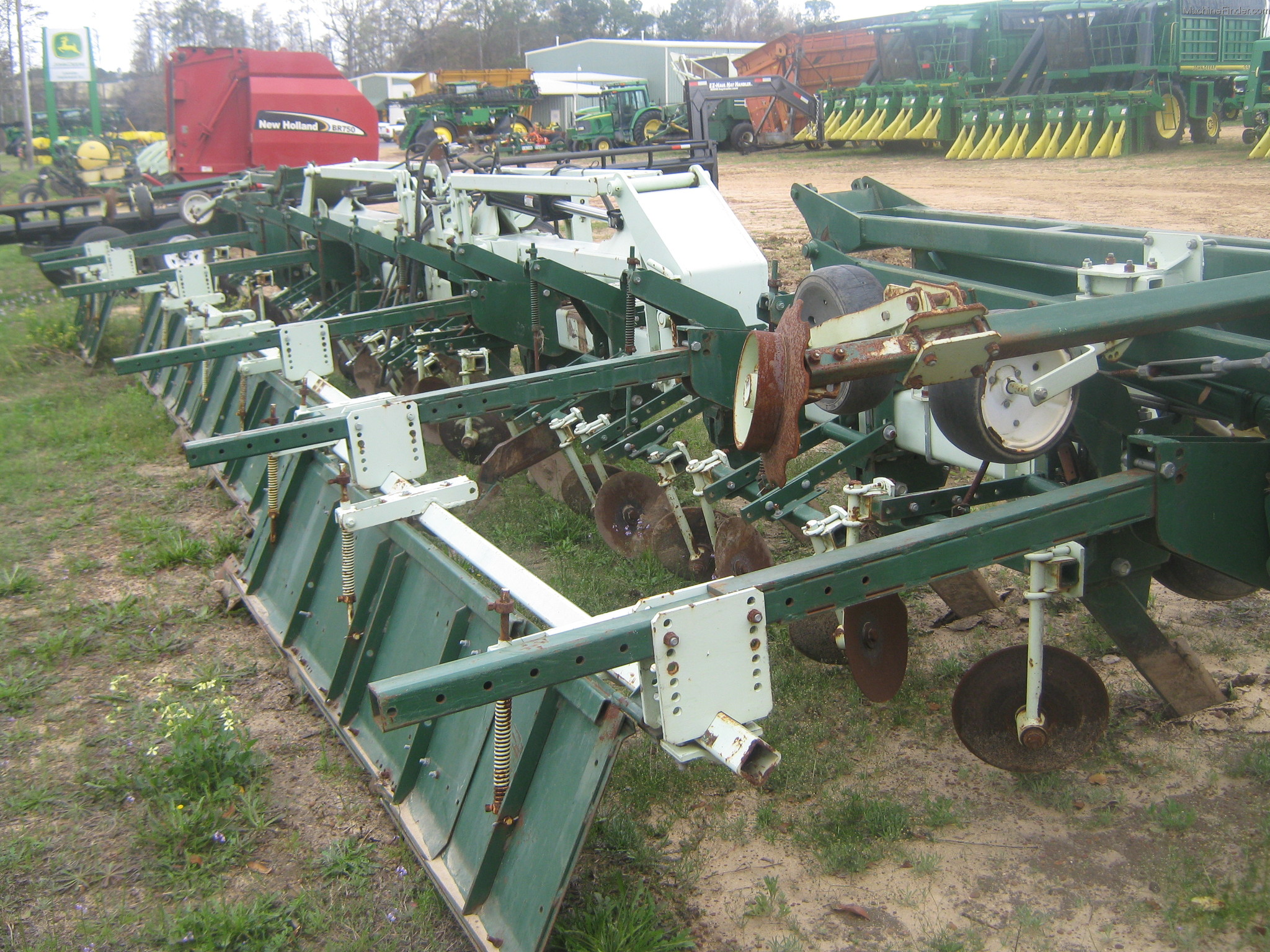 KMC 12 ROW RIPPER DISK SHAPER Tillage John Deere MachineFinder