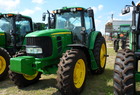 2011 John Deere 7330P