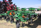 2003 John Deere 2700